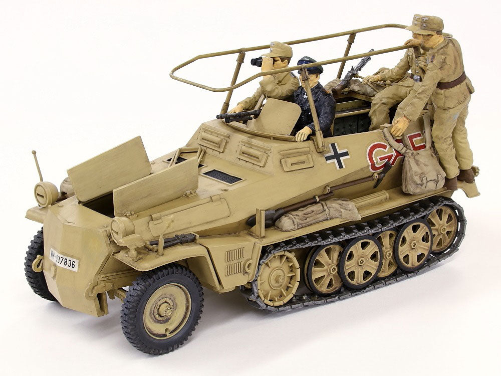 1/35 ドイツ Sd.kfz.250/3 無線指揮車グライフ 35113