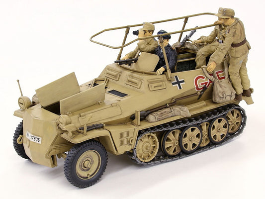 1/35 ドイツ Sd.kfz.250/3 無線指揮車グライフ 35113